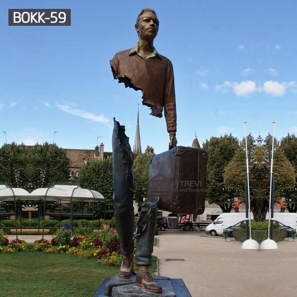 Life Size Bruno Catalano Traveller Bronze Statue Hotel Square for Sale BOKK-59